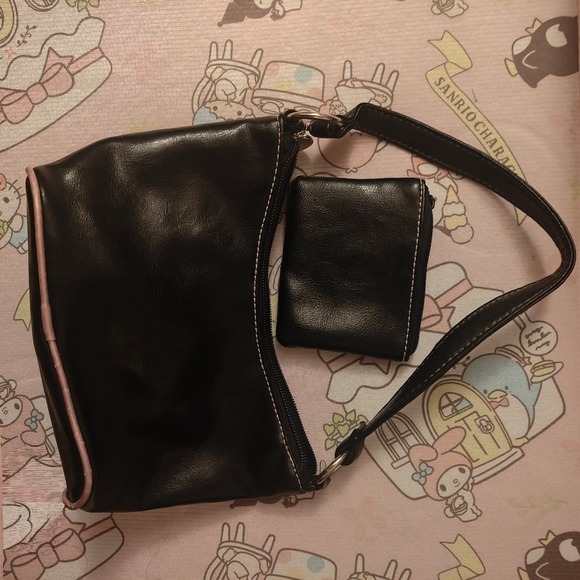 SOLD! - Picture 4 of 7